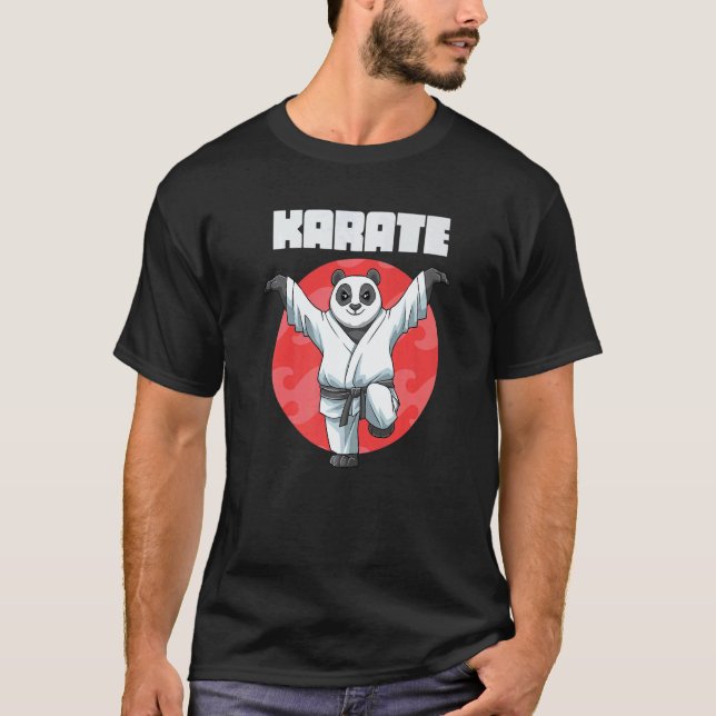 Camiseta Chute de Grou do Panda de Karatê Clássico (Frente)