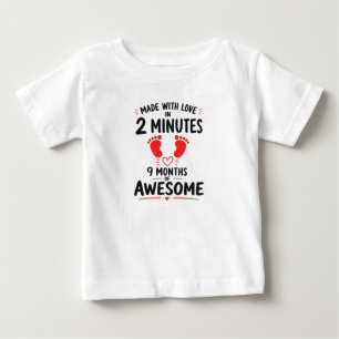 Camiseta Chuveiro de Bebê Engraçado Feito Com Amor Em 2 Min