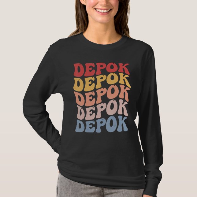Camiseta Cidade Depok Groovy Retro (Frente)