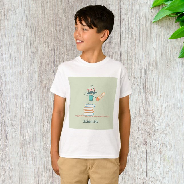 Camiseta Cientista em Pé em Cima de Livros (Criador carregado)