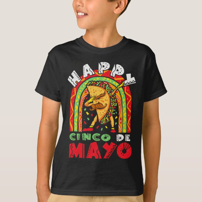 Camiseta Cinco De Mayo Dabbing Taco Rainbow Mexicano Festiv (Frente)