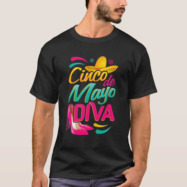 Camiseta Cinco De Mayo Diva Com Um Sombrero Mexicano E Uma  (Frente)