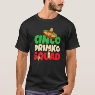 Camiseta Cinco Drinko - Grupo de Bebendos Fiesta Cinco De