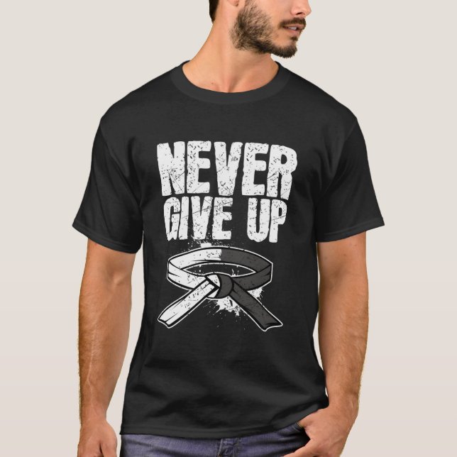 Camiseta Cinto Preto de Karate Amor (Frente)