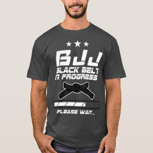 CAMISETA CINTO PRETO EM CURSO