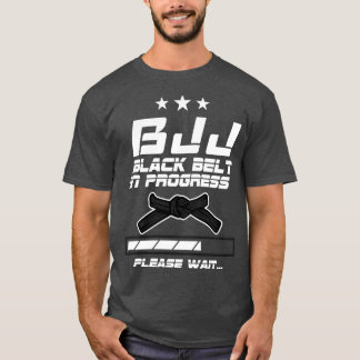 CAMISETA CINTO PRETO EM CURSO