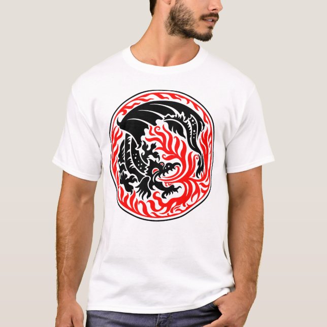 Camiseta Círculo Dragônico - Preto com Fogo Vermelho (Frente)