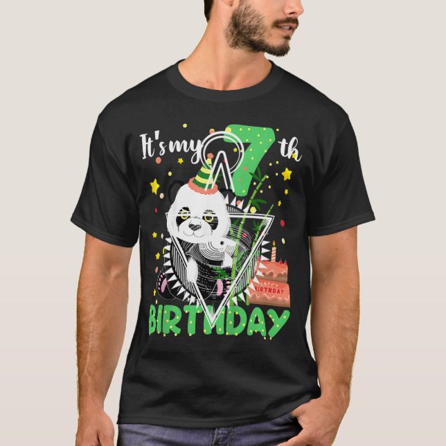 Camiseta Círculo Pirâmide Illuminati Oculta Todos Os Olhos  (Frente)