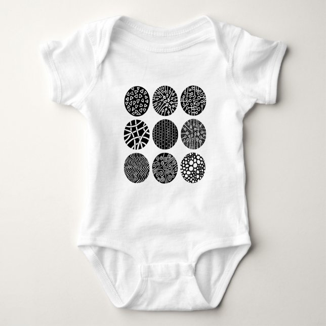 Camiseta Círculos Decorativos (Frente)