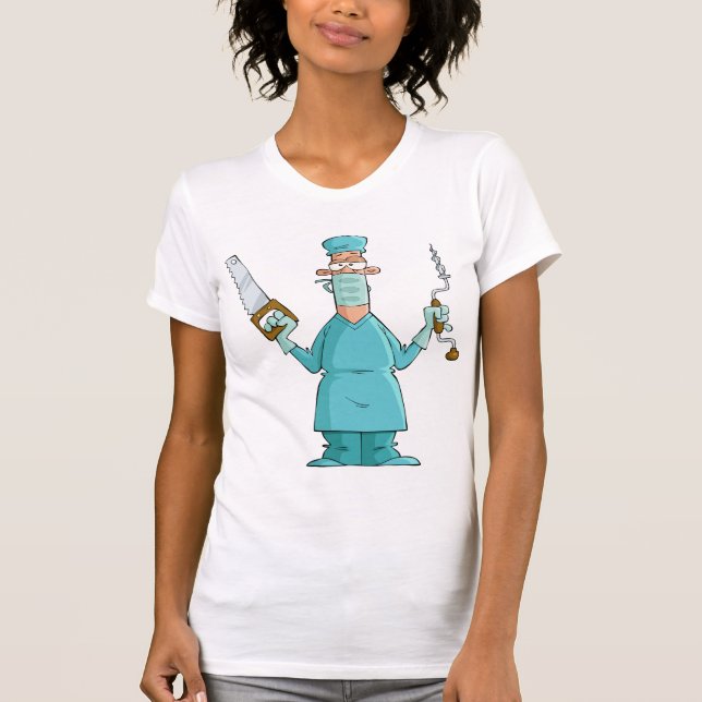 Camiseta Cirurgião Engraçado Cartoon Hillarie Humor Médico (Frente)