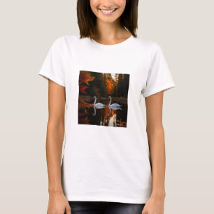 Camiseta Cisnes Brancas Graciosas Vidrindo Através Do Outon