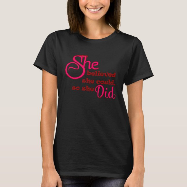 Camiseta Citação de mulheres empoderadas (Frente)