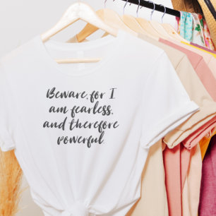 Camiseta Citação de mulheres sem coração na tipografia mode