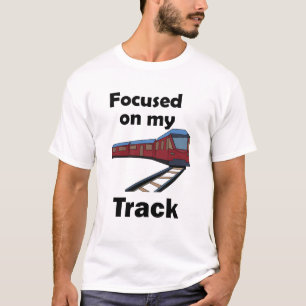 Camiseta Citação de Trem Elétrico Focado na Minha Faixa de