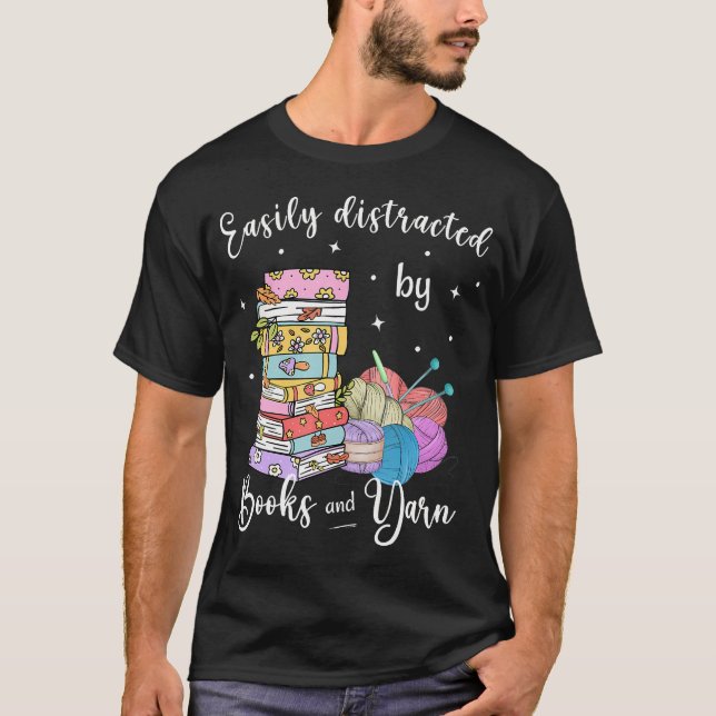 Camiseta Citação Divertida de Fio Fácilmente Distraído Por  (Frente)