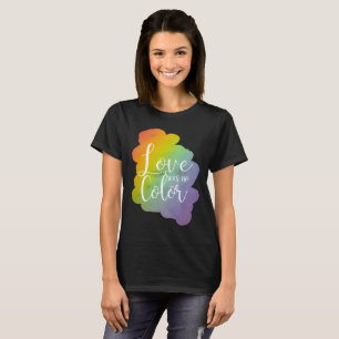 Camiseta Citação Inspiradora Arco-íris Amor Não Vê Cor