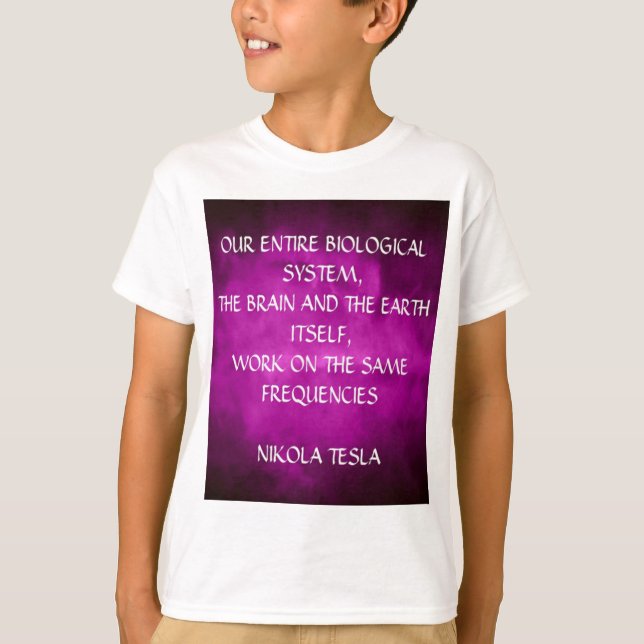 Camiseta Citação Tesla Sobre Roxo (Frente)