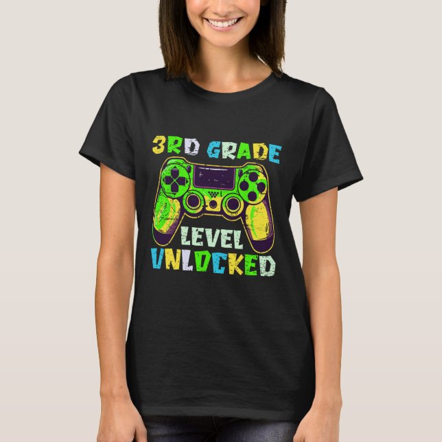 Camiseta Ck To School 3rd Grade Boys Gamer First Day Third  (Frente)