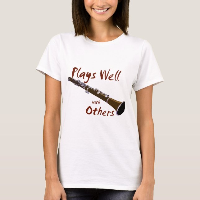 Camiseta Clarinet joga bem com outros (Frente)