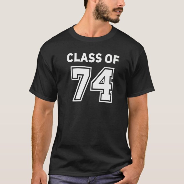 Camiseta Class Of 1974 College Highschool Reunion Class Of  (Frente)