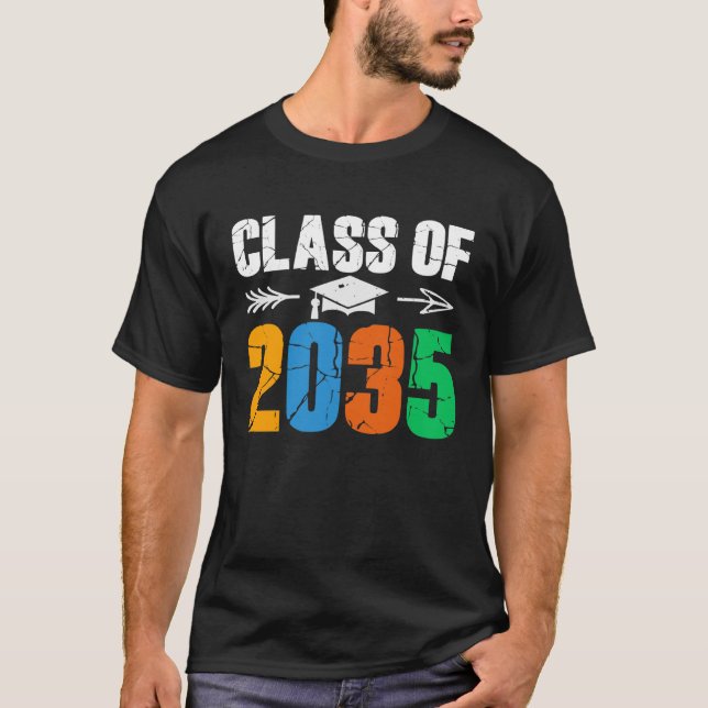 Camiseta Class of 2035 First Day of School Graduation (Frente)