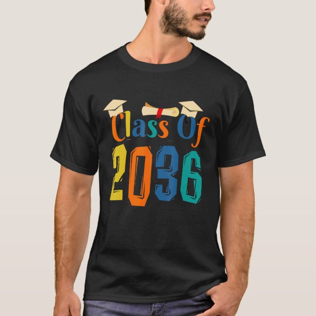 Camiseta Class of 2036 Grow With Me First Day of School Gra (Frente)