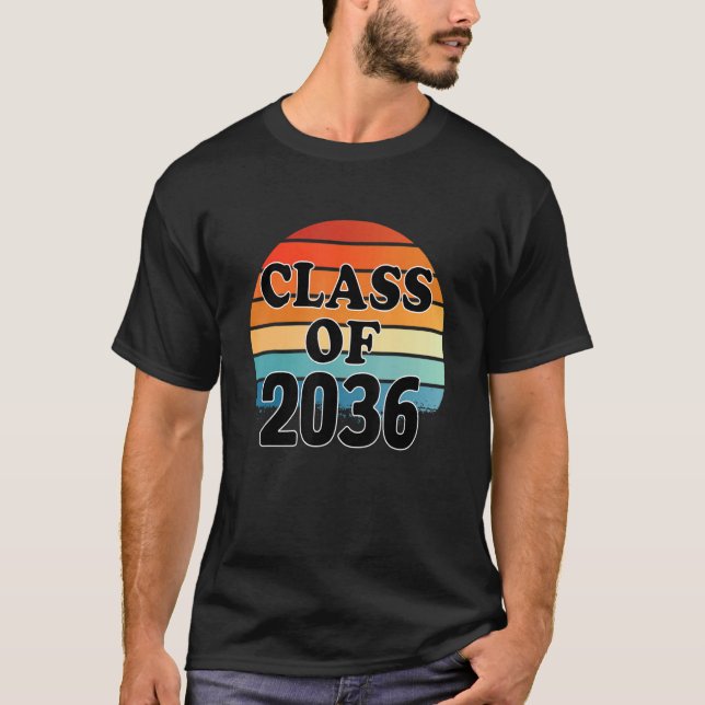 Camiseta Class Of 2036 Senior Graduate Retro Graduation (Frente)