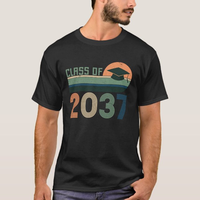 Camiseta Class of 2037 Grow with Me Kindergarten to Graduat (Frente)