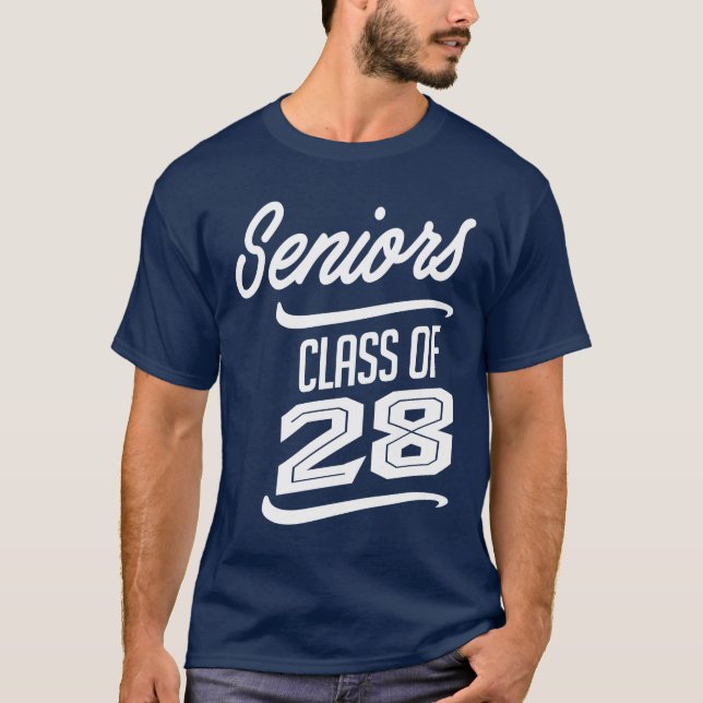 Camiseta Classe de 2028 - Escola de Licenciatura do Mais ve (Frente)