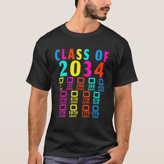 Camiseta Classe De 2034 Cresce Comigo Com A Graduação Da Li (Frente)