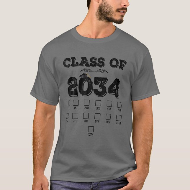 Camiseta Classe De 2034 Cresce Comigo Primeiro Dia Da Escol (Frente)