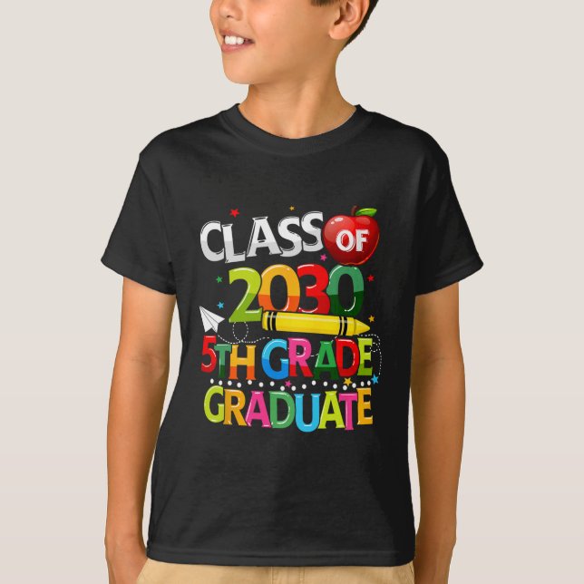 Camiseta Classe De Formando 5 De 2030 Último Dia Da Escola (Frente)