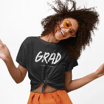 Camiseta Classe de FORMANDO do Typo de Grunge Moderno de 20<br><div class="desc">Camiseta de formando de tipografia de FORMANDO branco de tendências. Simplesmente personalize o ano da classe.</div>