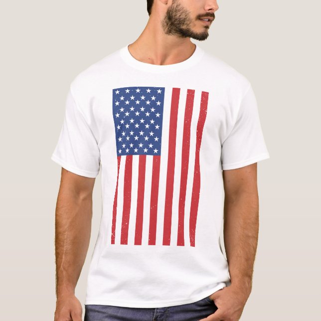 Camiseta Classic Waving American Flag Design (Frente)