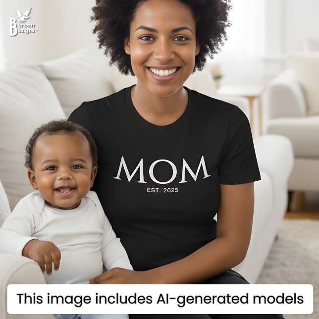 Camiseta Clássica Estabelecida Mamãe com Letras Ma (Mom Established black T-shirt with classic white typography. Ideal mom gif for Mother's Day.)