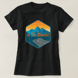 Camiseta Clássica In The Moment Design Frente