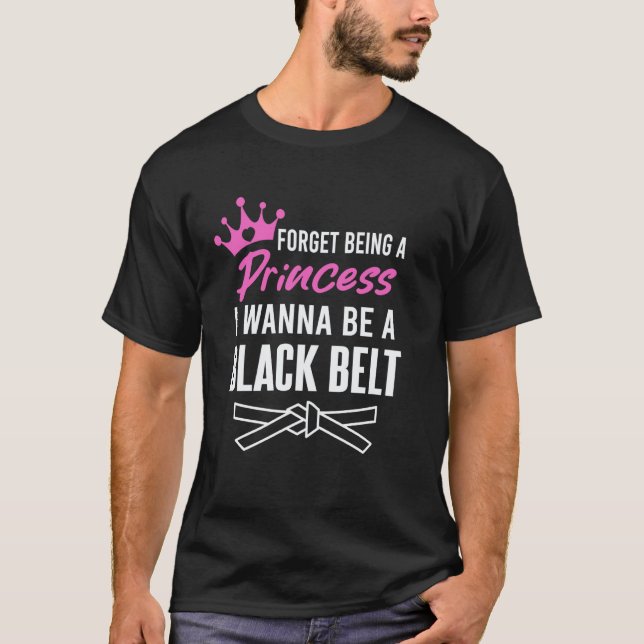 Camiseta Clássico Esqueça Ser Uma Princesa Quero Ser Uma Ne (Frente)
