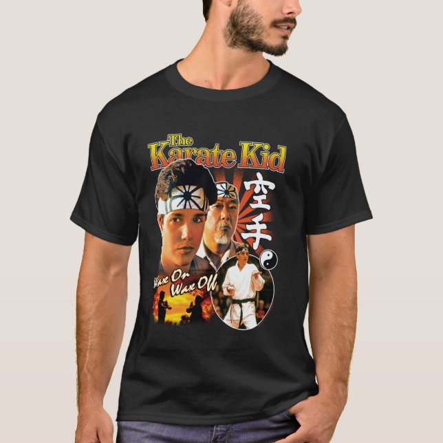 Camiseta Clássico Karate Kid - Cera em cima, cera em baixo (Frente)