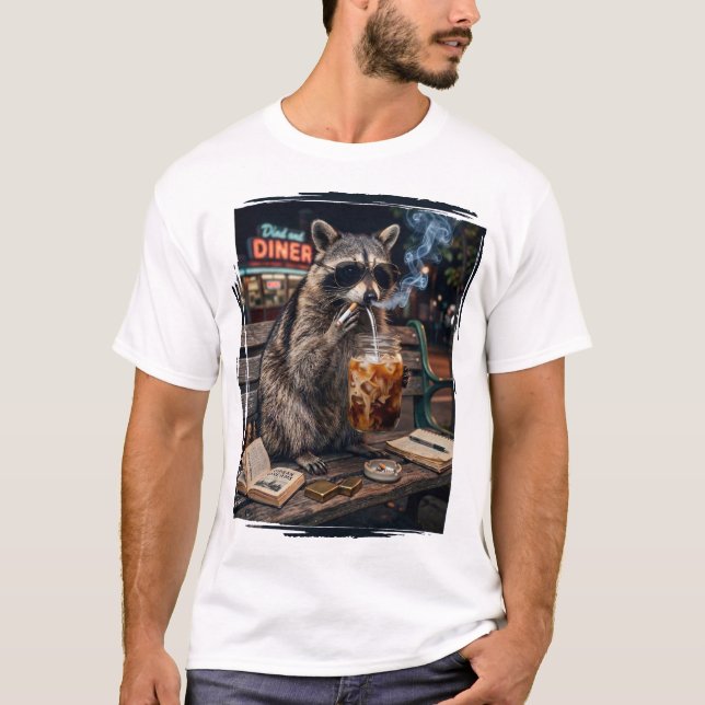 Camiseta Clube de Café da Manhã do Panda da Lixeira (Frente)