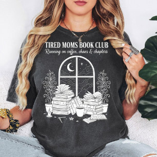 Camiseta Clube de Leitura de Mães Cansadas Café Caos Capítu
