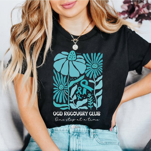 Camiseta Clube de Recuperação de TOC Retro Boho Um Passo de (Criador carregado)