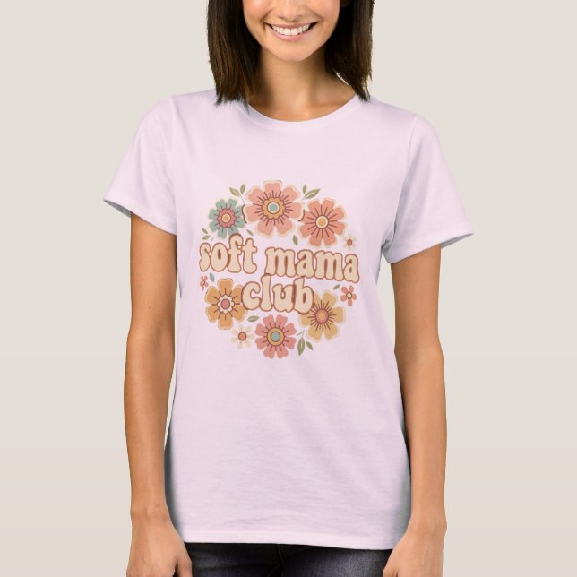 Camiseta Clube Soft Mama Design Floral Retro Groovy (Frente)