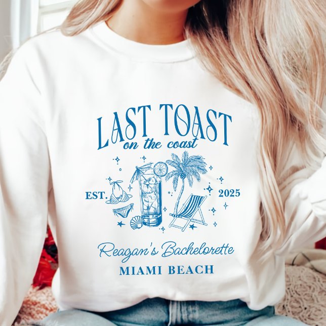 Camiseta Coasteira Bachelorette Modern Cocktail Blue (Criador carregado)