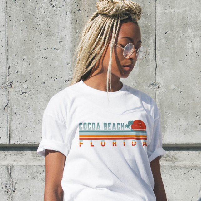 Camiseta Cocoa Beach Florida Retro Sunset Souvenirs 60s (Criador carregado)