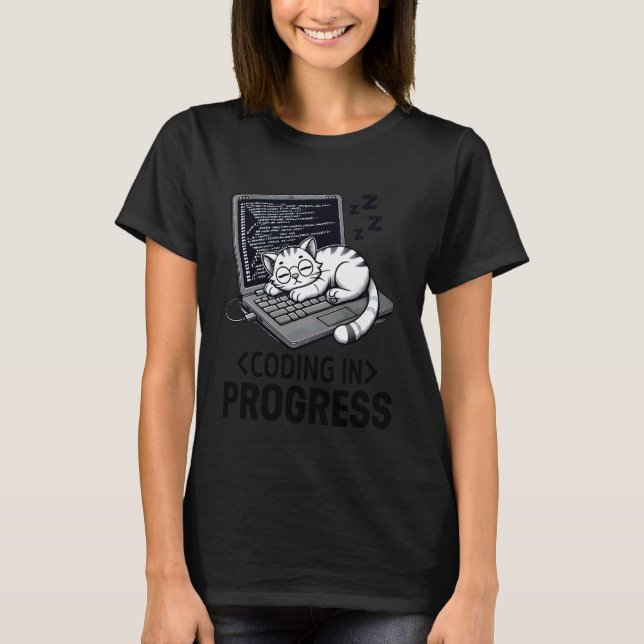 Camiseta Codificação em Andamento Programador relaxado com  (Frente)