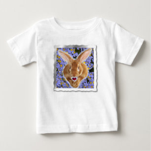 Camiseta Coelhinho Adorável com Cardíaco Doce