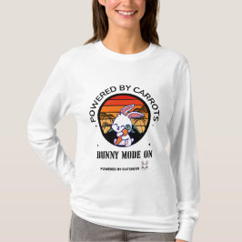 Camiseta Coelhinho Fofo Abraçando Cenoura Pôr do S