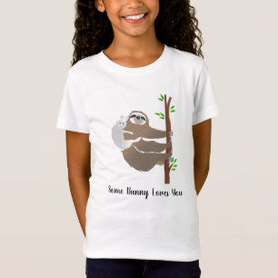 Camiseta Coelhinho nas costas de Sloth "Um coelhinho te ama