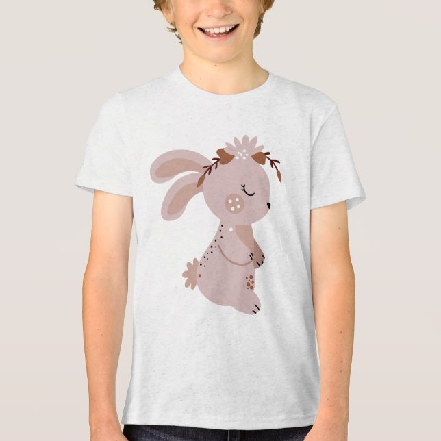 Camiseta Coelho Boho Fofo com Tiaro Floral (Frente)