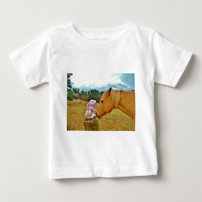 Camiseta Coelho branco e cavalo amarelo (Frente)